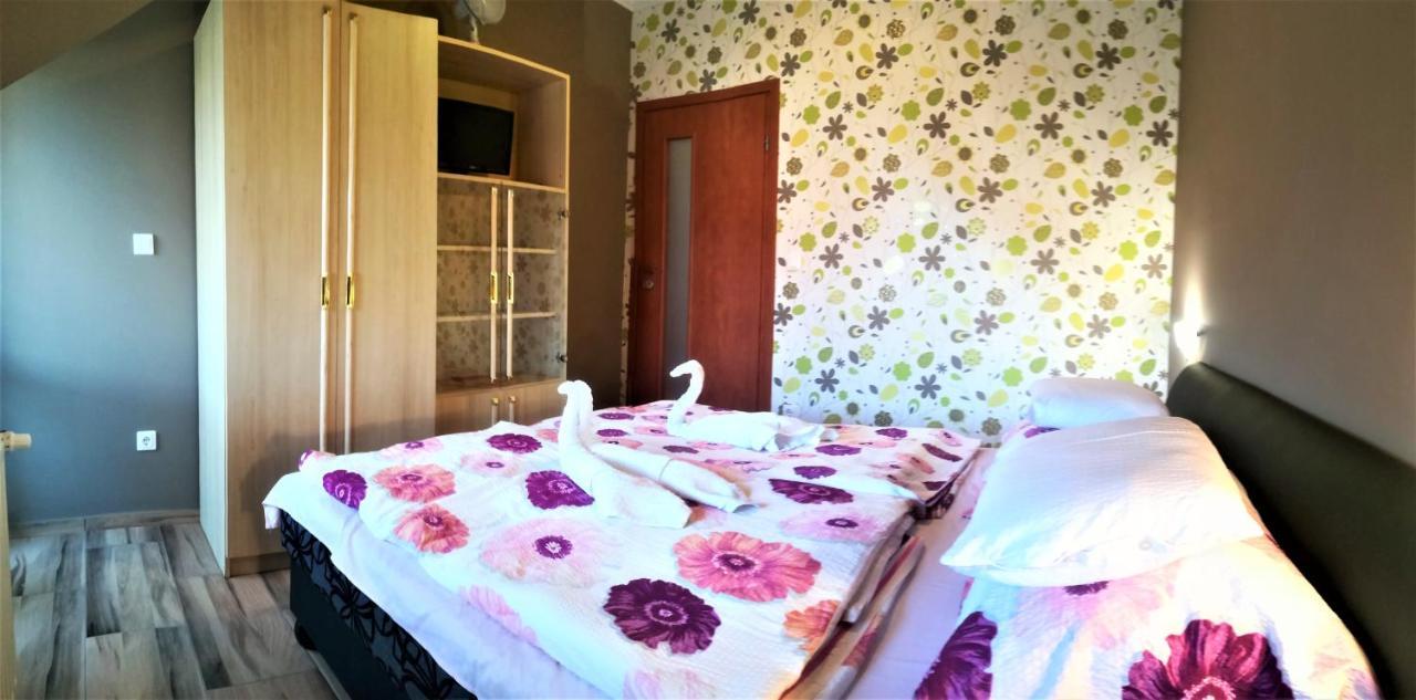 Fortuna Apartman Hajdúszoboszló Exteriör bild